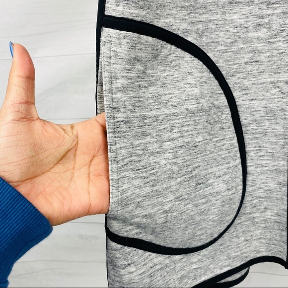 Lululemon  Insculpt Reversible Vest - Picture 11 of 12